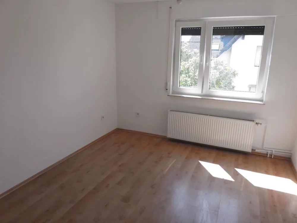 3 Zimmer DG-Wohnung