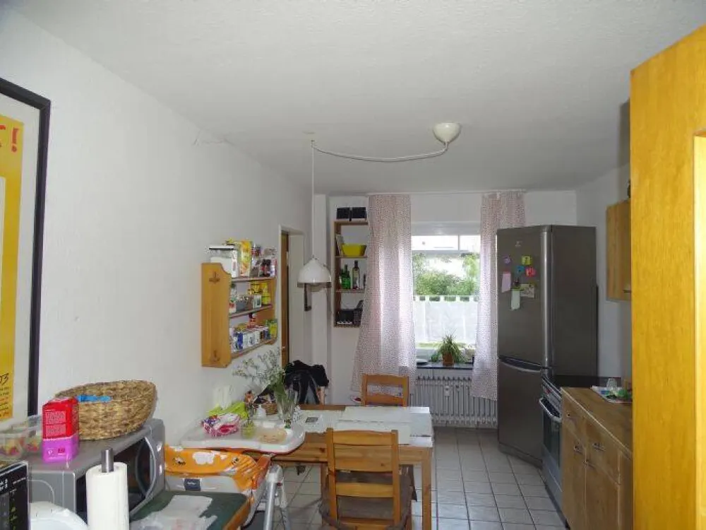 Vorderer Westen/Tannenwäldchen: Zentral gelegene Wohnung mit Südbalkon, mit Blick über Kassel