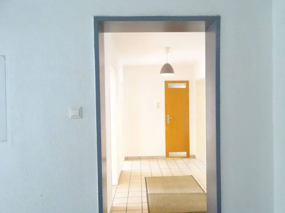 Vorderer Westen/Tannenwäldchen: Zentral gelegene Wohnung mit Südbalkon, mit Blick über Kassel