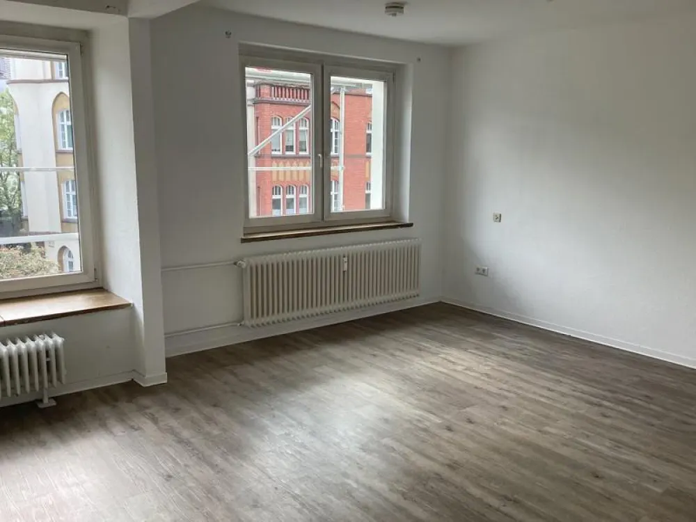Wo das Leben so spielt - günstige 3-Zimmer-Wohnung mit Einbauküche in Stadtlage