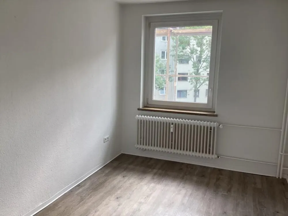 Wo das Leben so spielt - günstige 3-Zimmer-Wohnung mit Einbauküche in Stadtlage