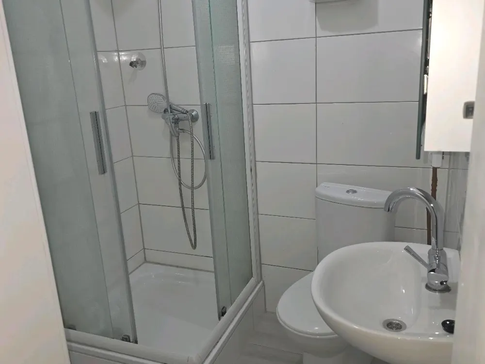 35 m² Wohntraum: Top-Zustand, voll Möbliert