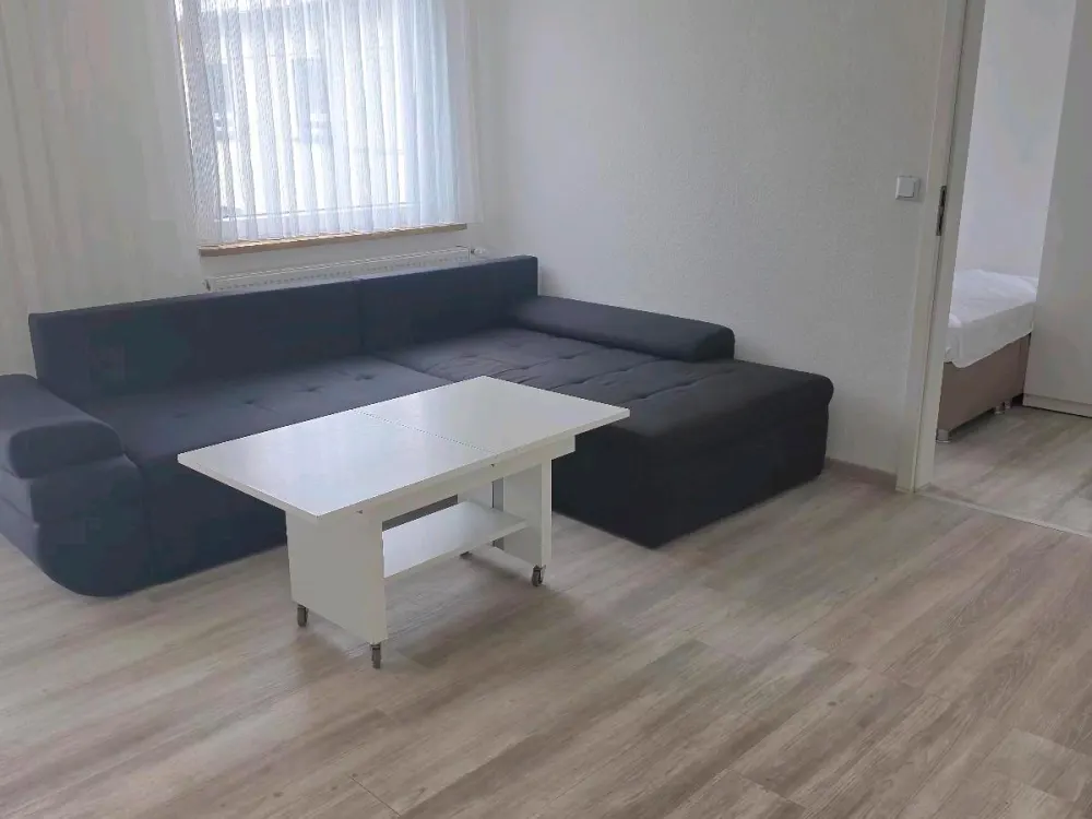 35 m² Wohntraum: Top-Zustand, voll Möbliert
