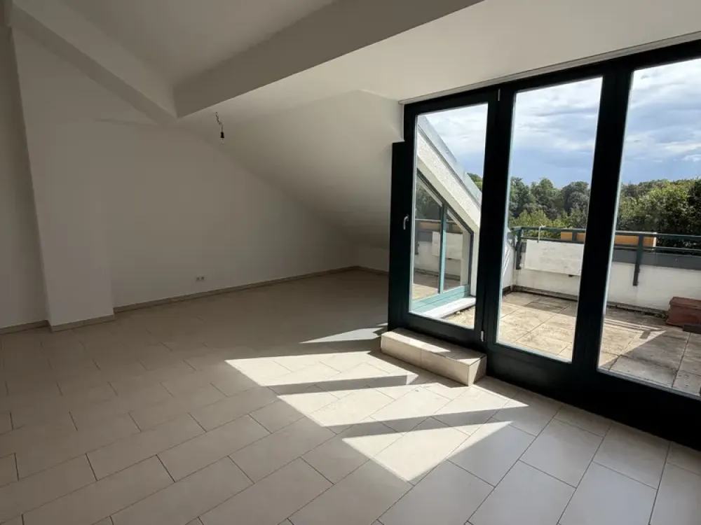 Geräumige und frisch renovierte 3 Zimmer Wohnung in Mettmann