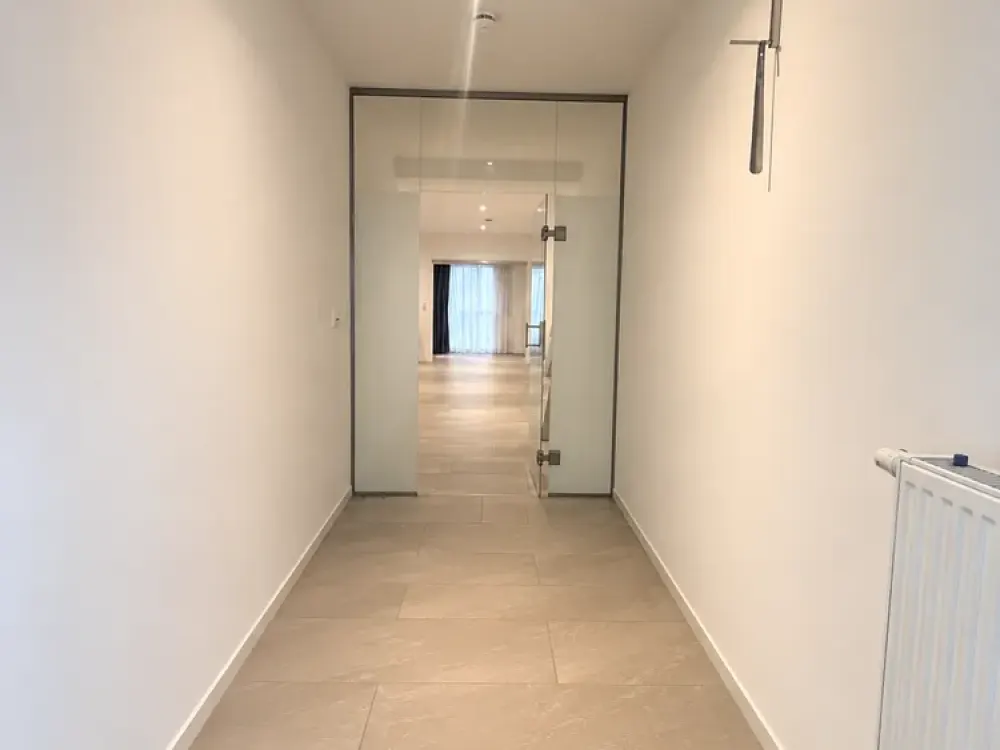 Großzügige 2,5-Zi.-Wohnung | 110 m² | eigener Eingang | Balkon & EBK