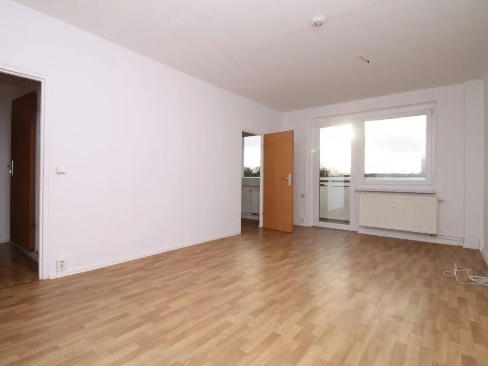 Helle Dreiraumwohnung mit Balkon und Aufzug