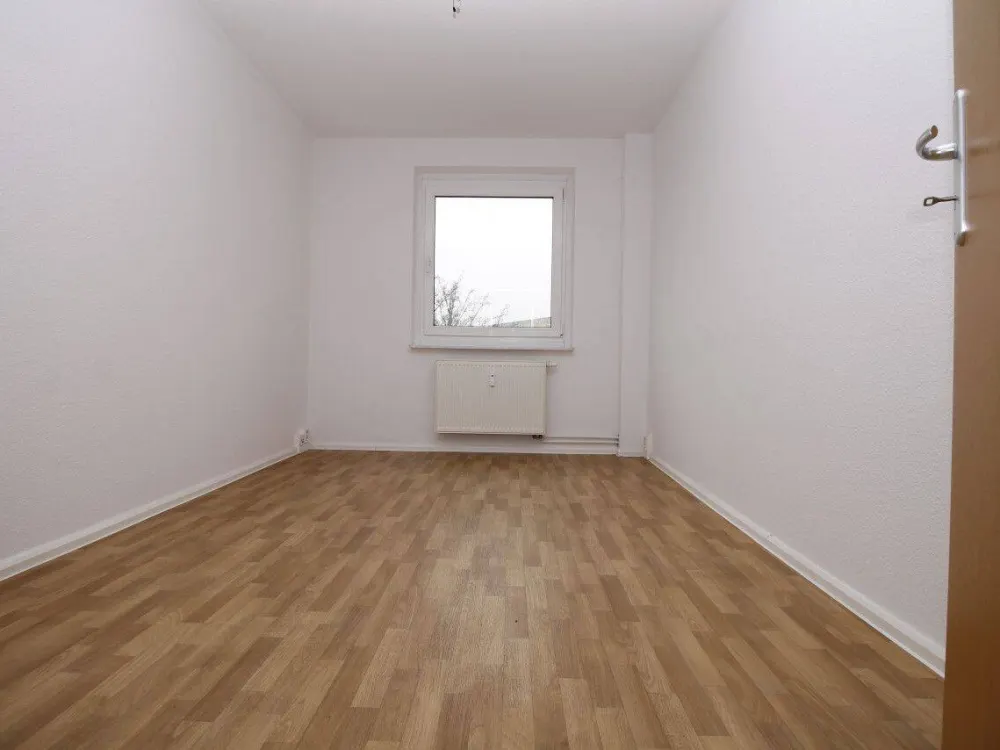 Helle Dreiraumwohnung mit Balkon und Aufzug