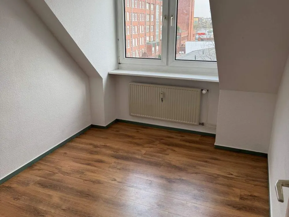 Wandsbek: 3-Zimmer-Whg im Dachgeschoß