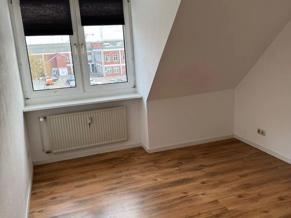 Wandsbek: 3-Zimmer-Whg im Dachgeschoß