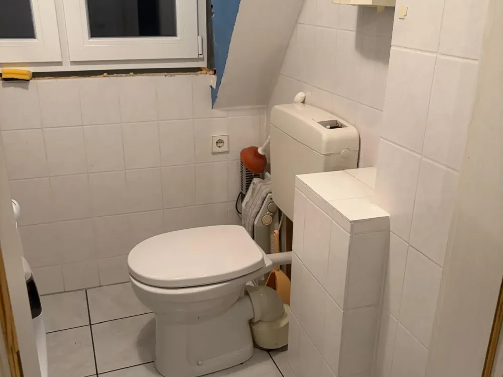 SOFORT Frei - 2,5 -Zimmer, DG - Maisonette Woh. Barbarosaplatz