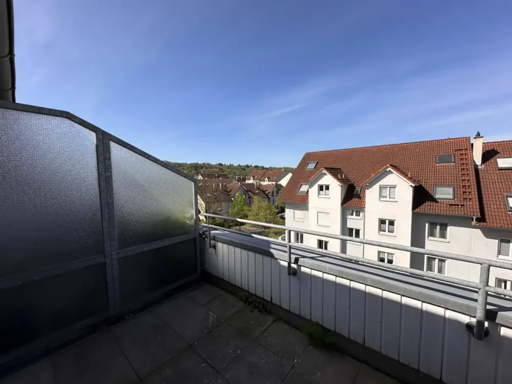 Cozy 2-room apartment with balcony in the attic (no elevator)