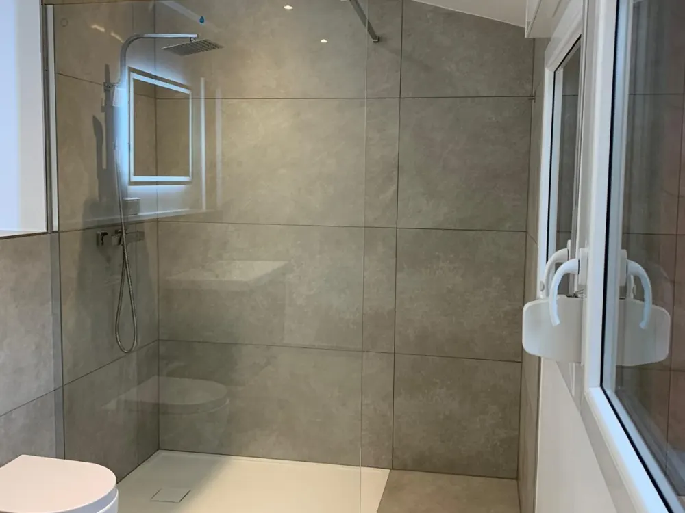 شقة مكونة من 3 غرف تم تجديدها حديثًا في VK-Wehrden