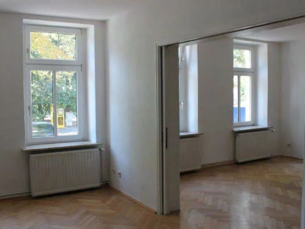 bald frisch gemalert: 4 Zimmer- Wohnung, Taucha, zentrale Lage