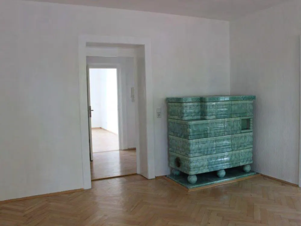 bald frisch gemalert: 4 Zimmer- Wohnung, Taucha, zentrale Lage