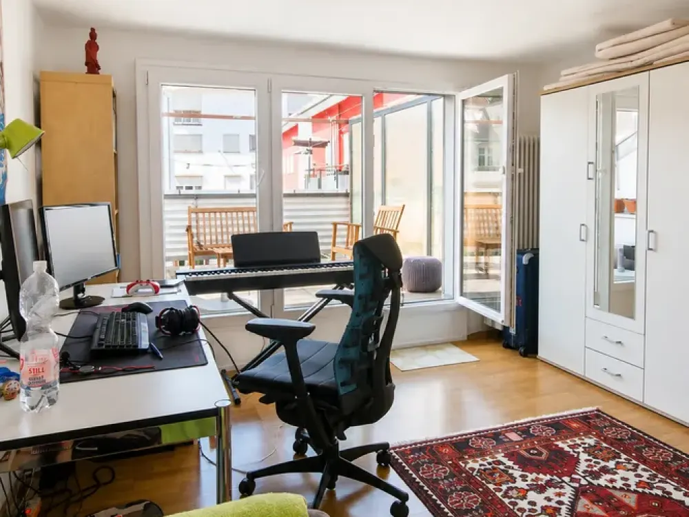 Große Dachterrasse am Hölderlinplatz - 1,5-Zimmer-Wohnung in Stuttgart-West | teilmöbliert