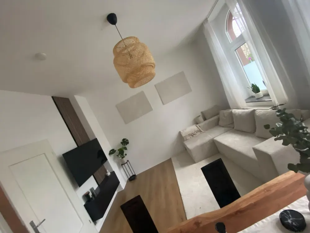 Für Kurzentschlossene: Altbauwohnung mit 3 Zimmern im Kreuzviertel