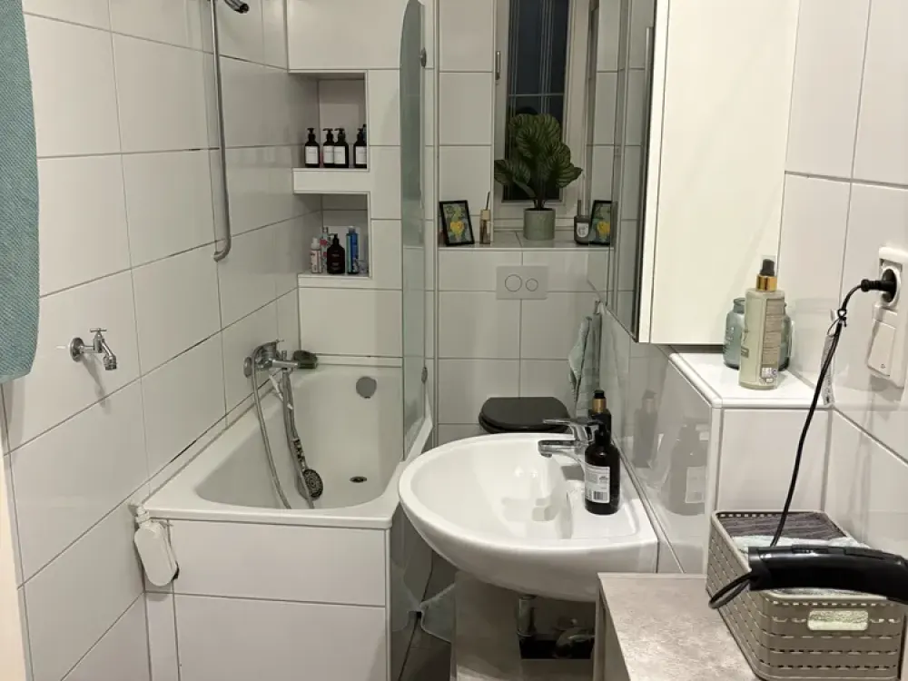 Für Kurzentschlossene: Altbauwohnung mit 3 Zimmern im Kreuzviertel