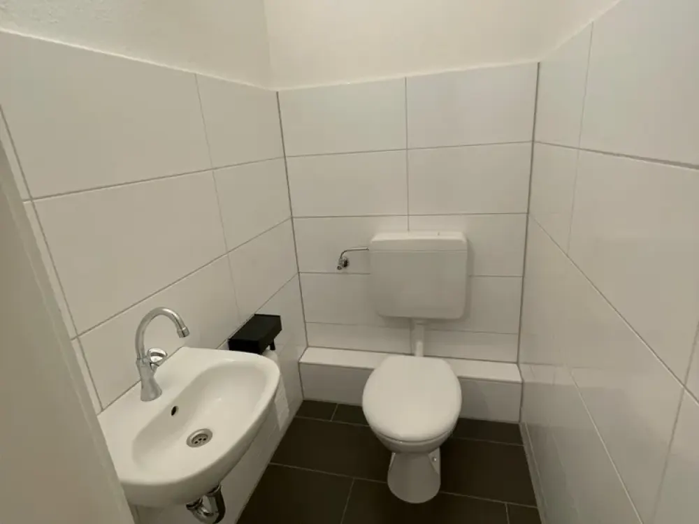 Besichtigung: 14.09. um 19:00 Uhr - großzügige 2-Zimmer-Maisonette-Wohnung auf hellen 91 m²