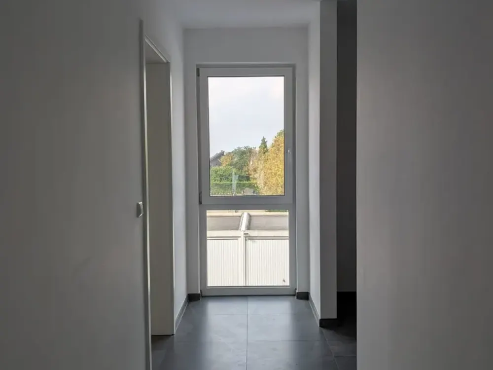 Moderne 3-Zimmer-Wohnung mit Loggia und Gemeinschaftsgarten in ruhiger Lage von Bornheim-Dersdorf