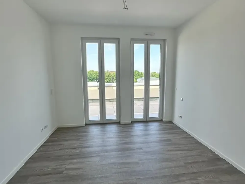 Exklusive 2-Zimmer-Dachgeschosswohnung mit traumhafter Terrasse - Perfekt für Singles & Paare