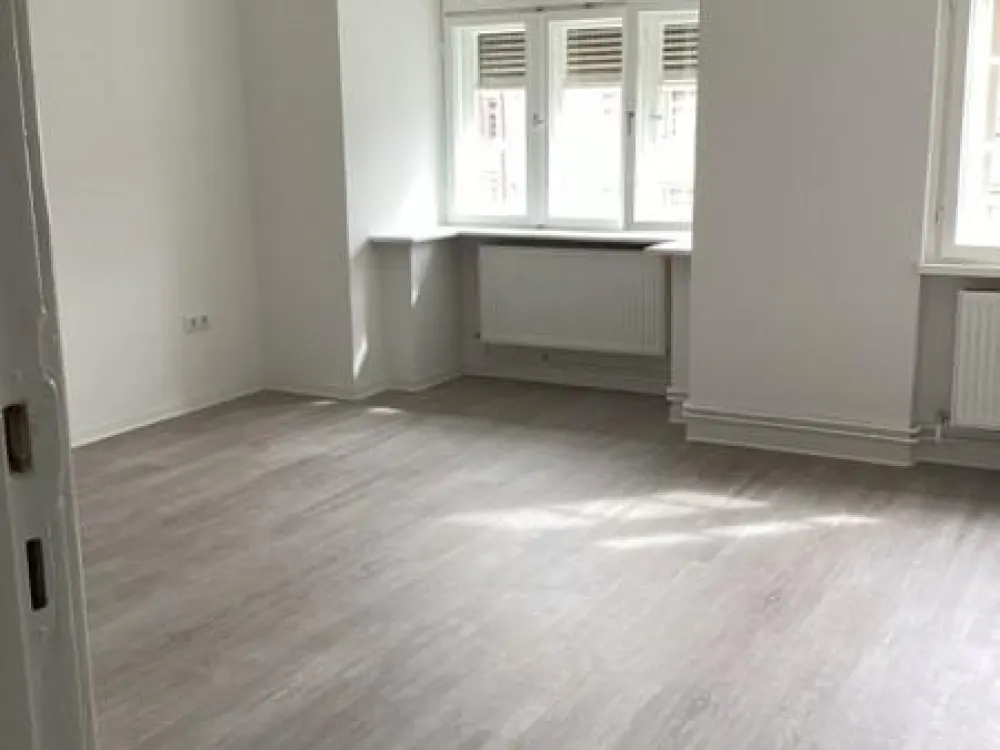 Familienfreundlicher Altbautraum mit Balkon!