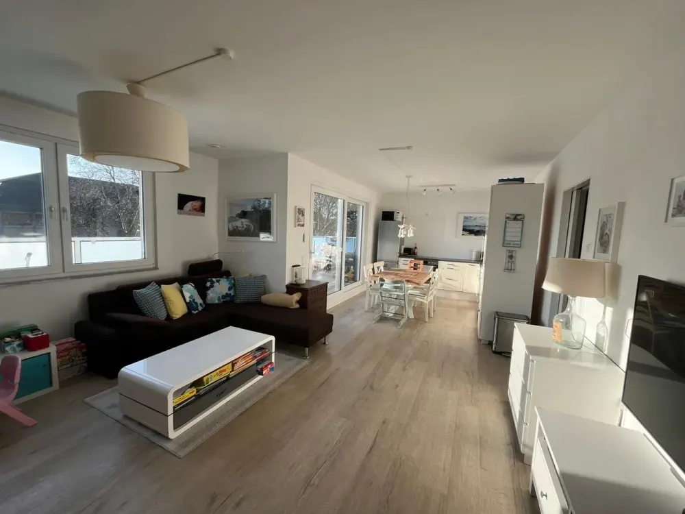 Moderne Wohnung seniorengerecht mit schöner Aussicht und Aufzug
