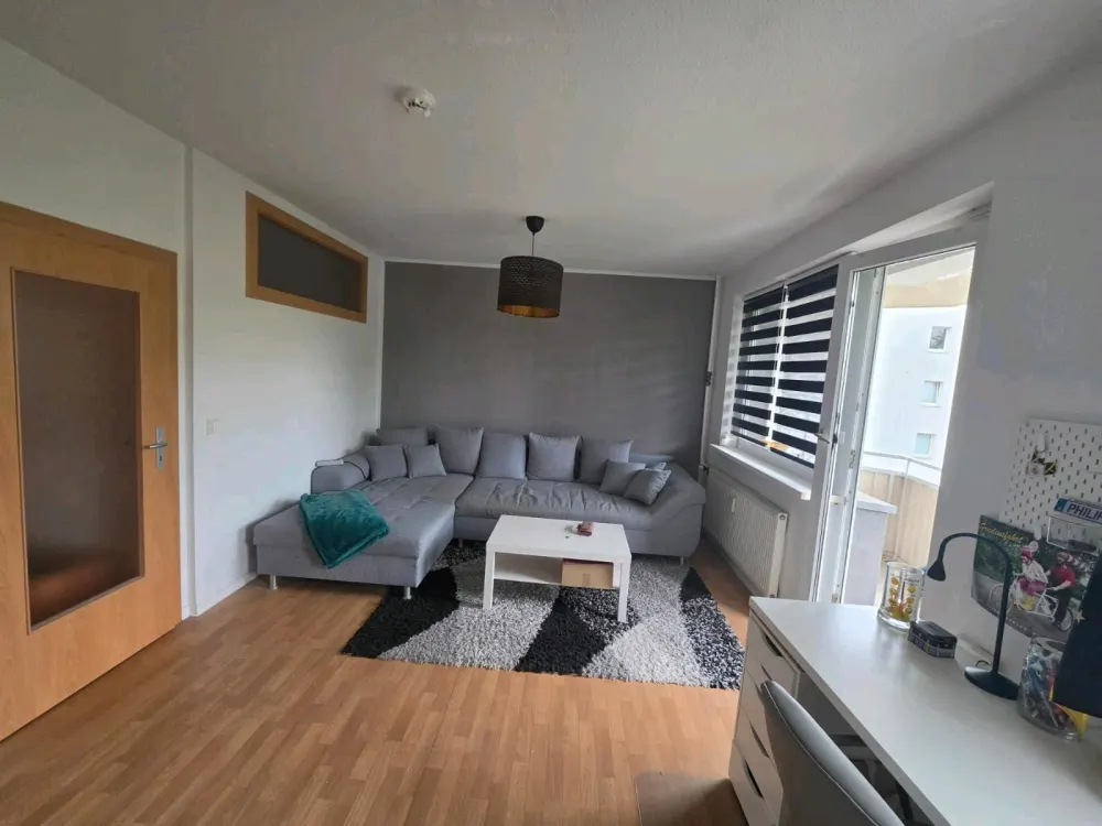 Nachmieter für möblierte 2 Zimmer Wohnung mit Balkon gesucht!