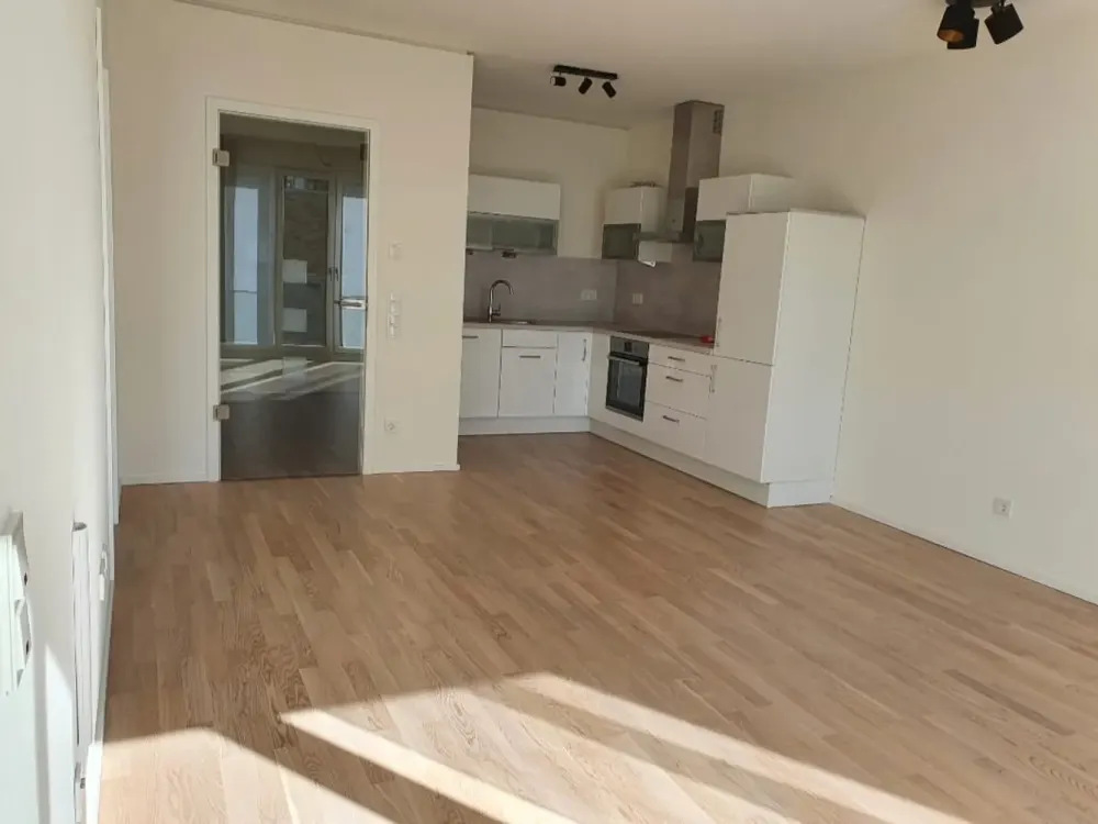 Moderne helle 2-Zi-Wohnung mit EBK und Loggia in Korschenbroich