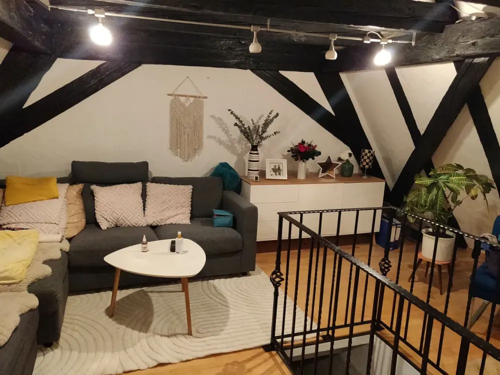 Lebendiges Flair in Esslingen: 2,5-Zimmer-Wohnung mit Charme