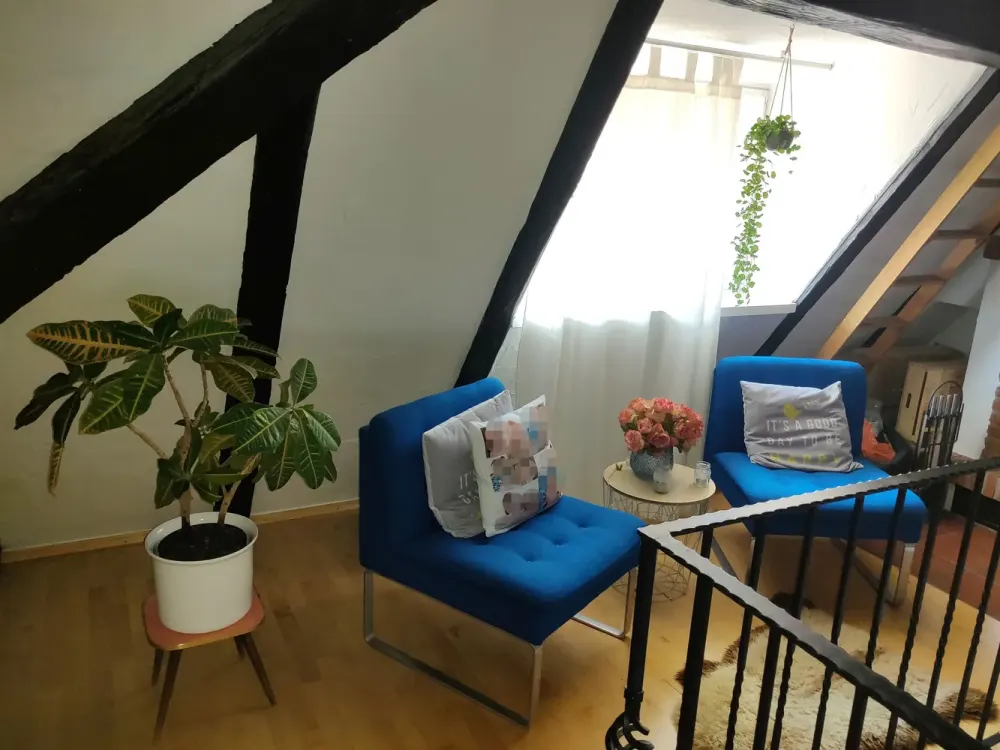 Lebendiges Flair in Esslingen: 2,5-Zimmer-Wohnung mit Charme