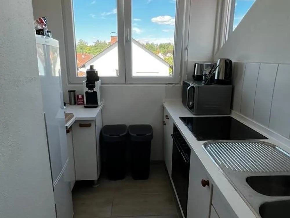 Room for Rent in Shared Apartment for Workers
