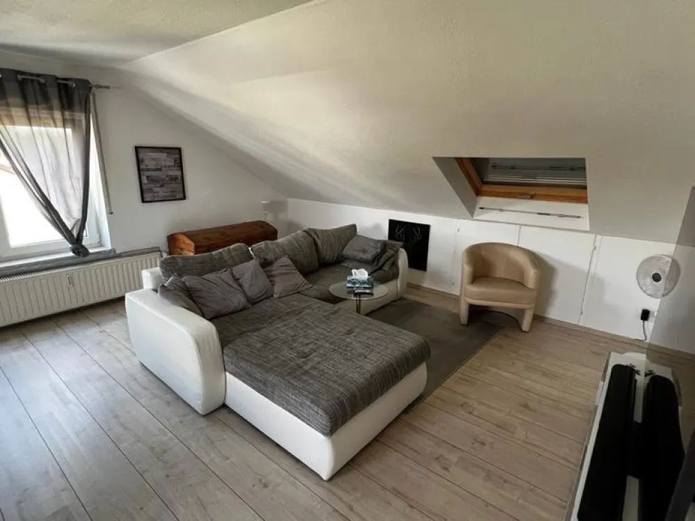 Room for Rent in Shared Apartment for Workers