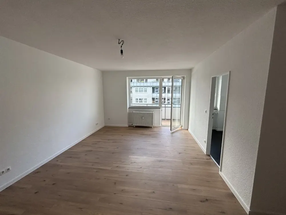 Neurenovierte 2 Zimmerwohnung