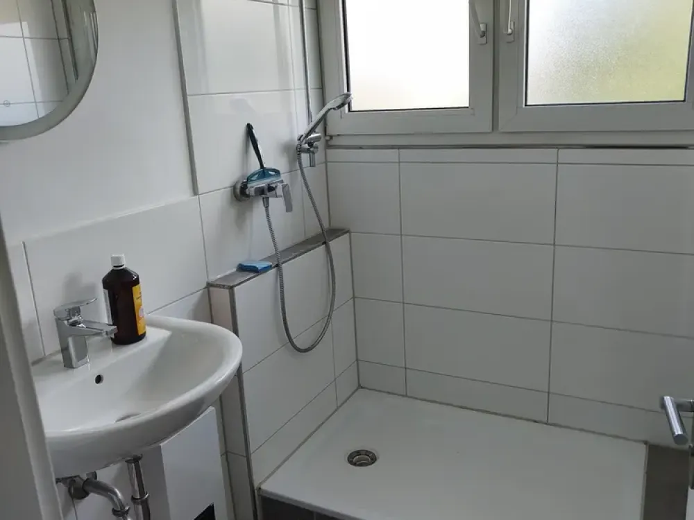 Sanierte 3-Zimmer-Etagenwohnung mit Einbauküche in Leverkusen