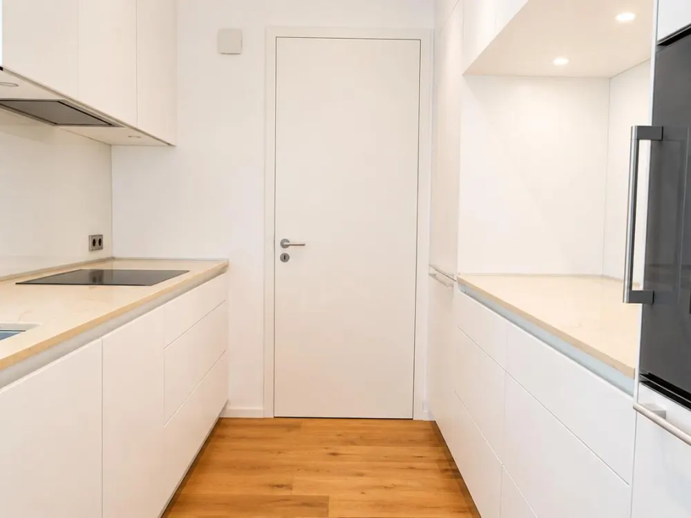Hochwertig ausgestattete Maisonette mit Loggia und Garten