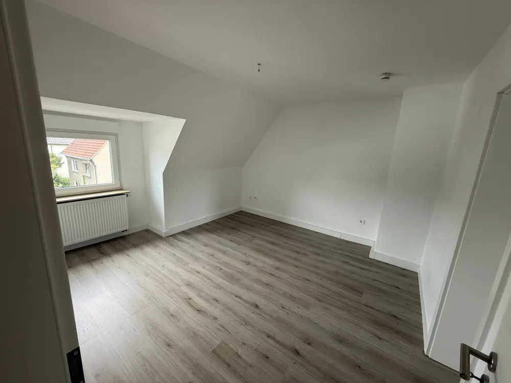 2 Zimmerwohnung zu vermieten!