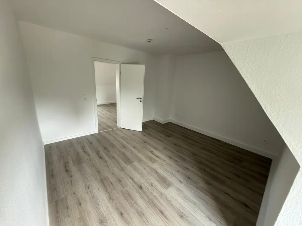 2 Zimmerwohnung zu vermieten!