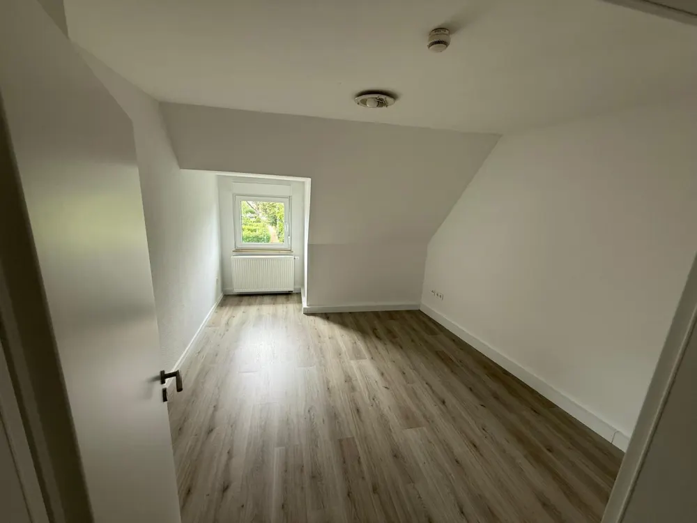 2 Zimmerwohnung zu vermieten!