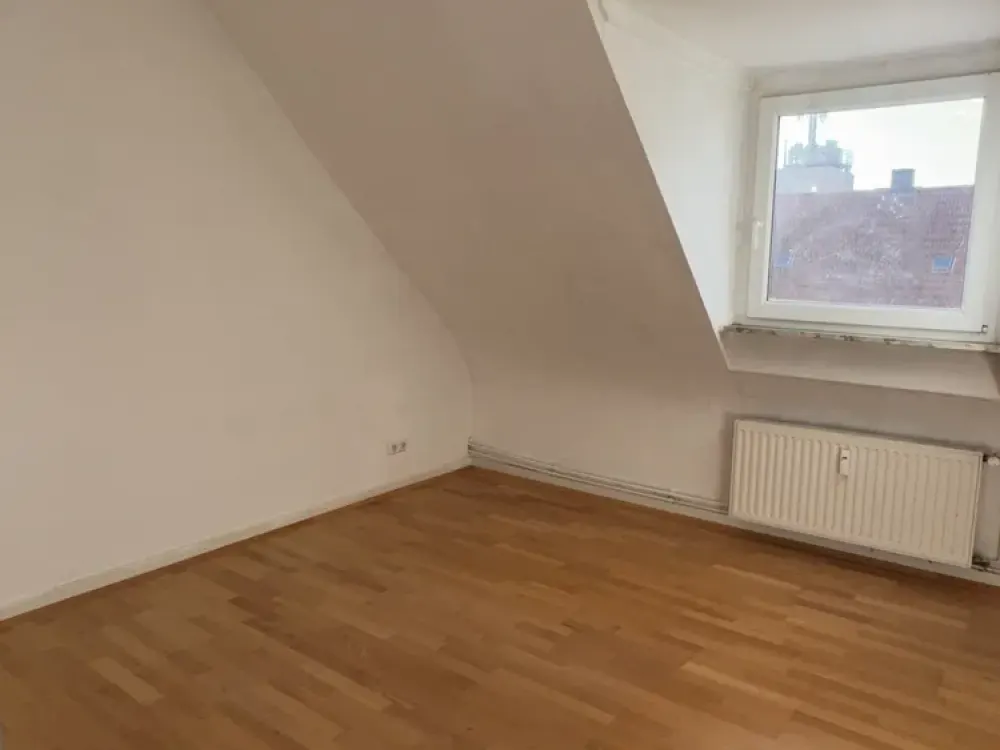 Helle, gemütliche 2-Zimmer-Wohnung mit Einbauküche in zentraler Lage von Saarbrücken