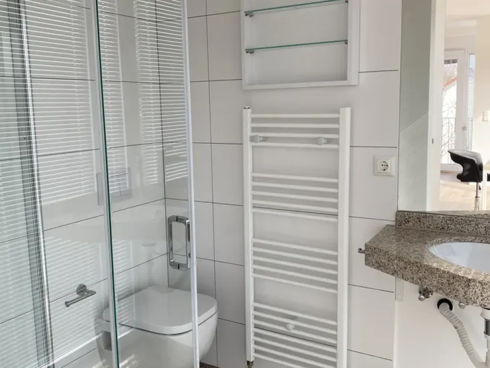 Modern & Furnished Student Apartment - Co Working, Gym,