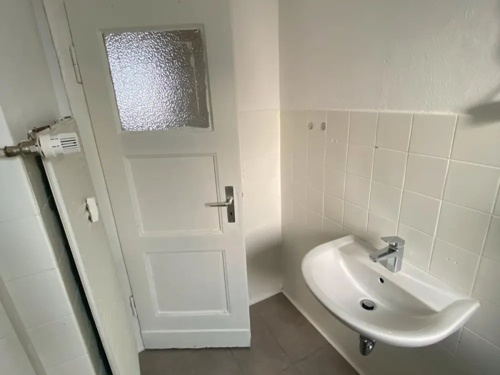 2 Zimmer Wohnung ab sofort zu vermieten