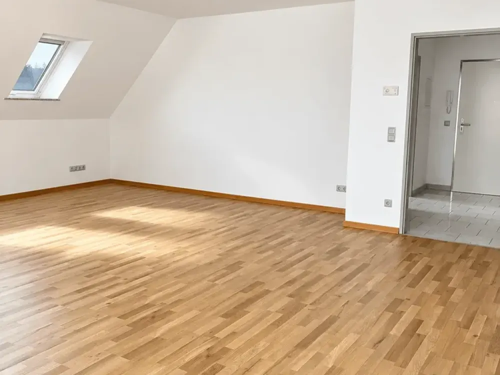 2 Zimmer Wohnung in zentraler Lage von Alt-Saarbrücken