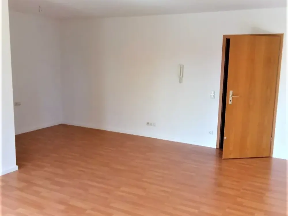 Ruhige und helle Einzimmer-Wohnung mit Balkon