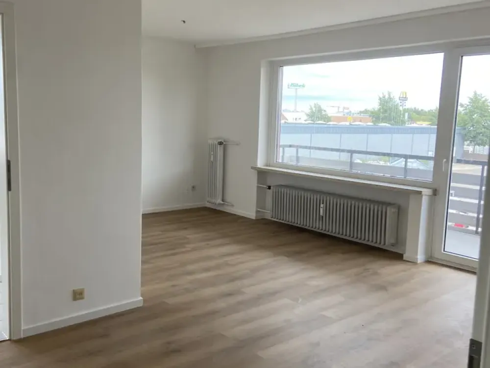 Newly Renovated/Refurbished 3 Room Garbsen Berenbostel