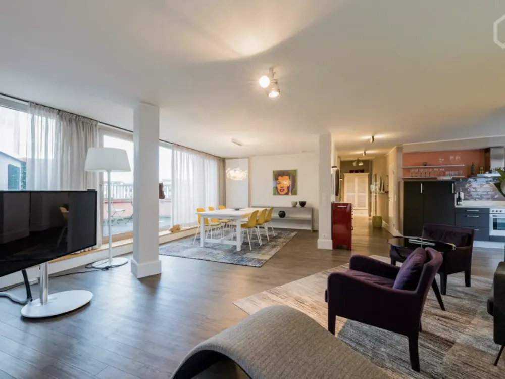 Exklusives möbliertes Penthouse im Herzen von Charlottenburg, mit rundum Terrasse