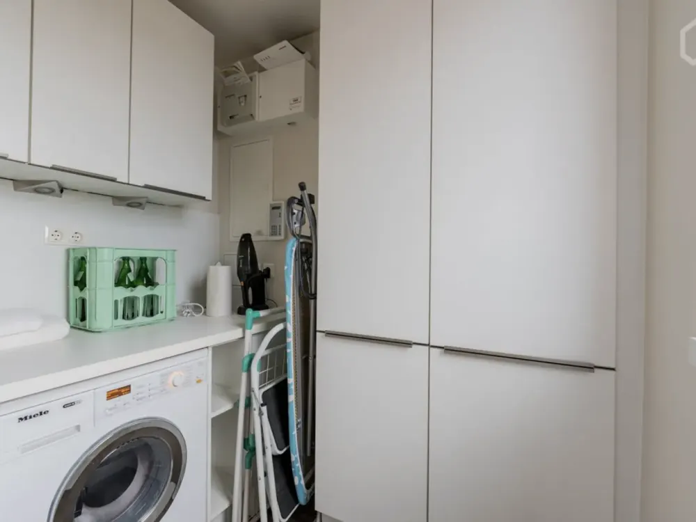 Exklusives möbliertes Penthouse im Herzen von Charlottenburg, mit rundum Terrasse