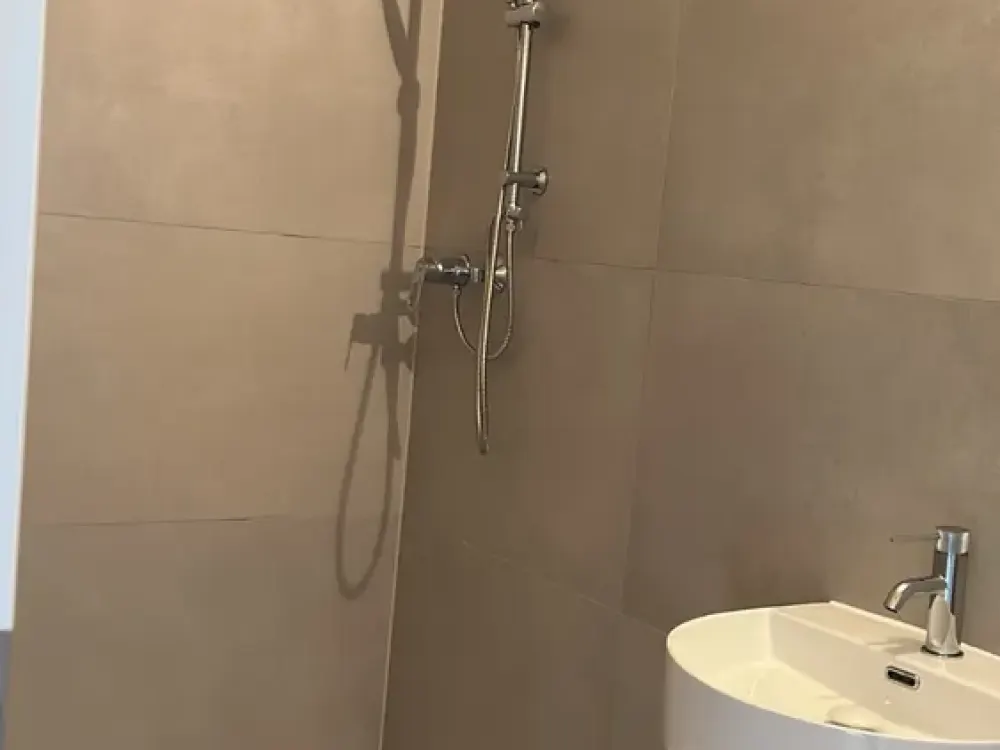 [LIS-10071] Top renovierte 3-Zimmer Wohnung neben dem Rhein-Center!