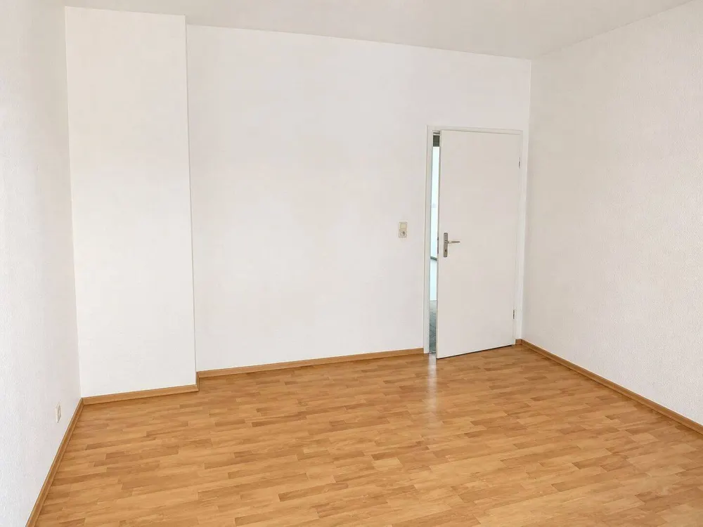 Helle 3-Zimmer Wohnung in der Leipziger Straße