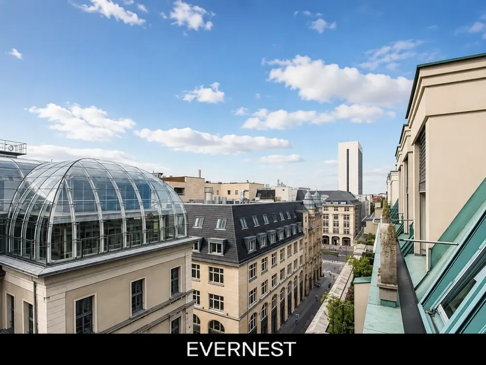 Elegantes Penthouse mit Dachterrasse und Kamin