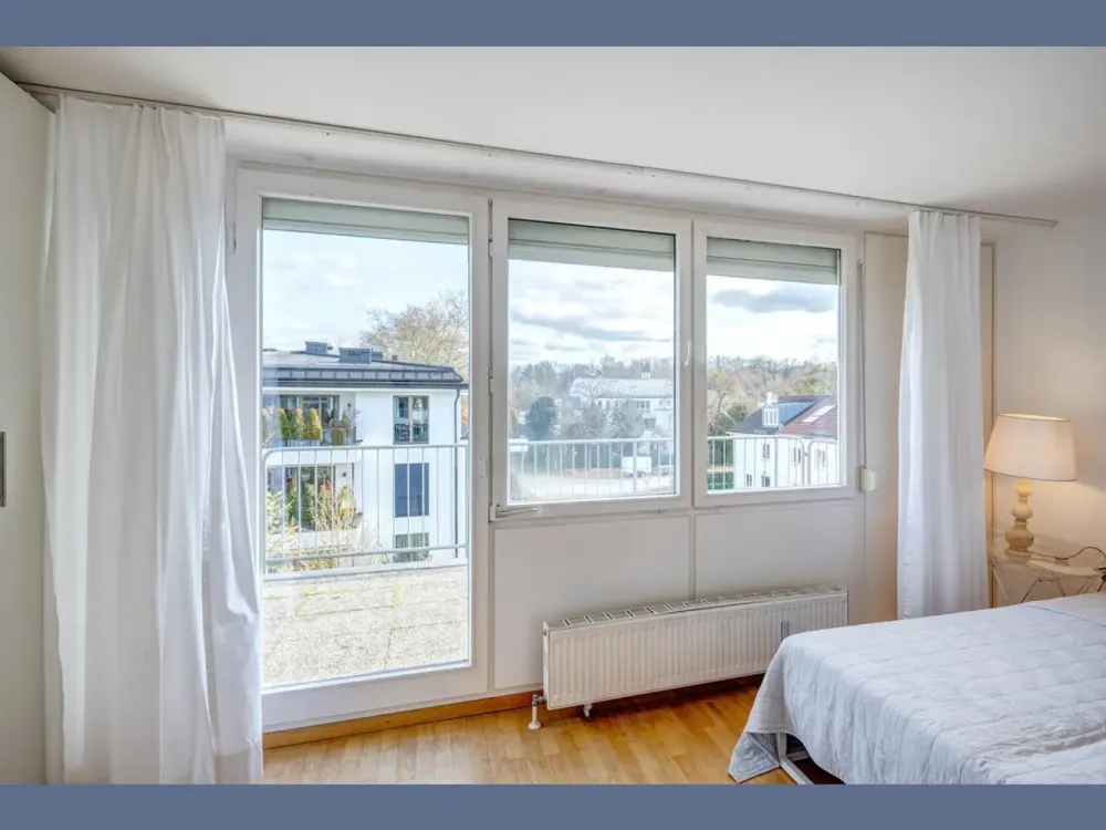 Möbliert: Dachterrassenwohnung in exklusiver Lage des Herzogparks